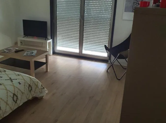 Proche Chu Campus Commerces Poitiers